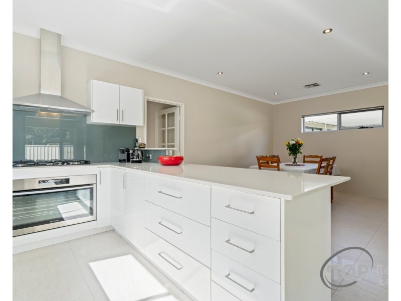 12A Vesta Crescent, Shelley WA 6148