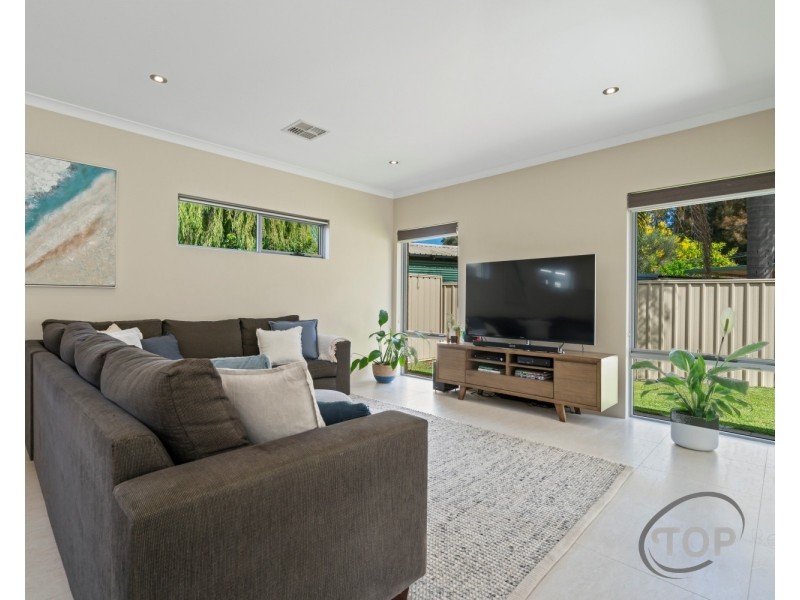 12A Vesta Crescent, Shelley WA 6148