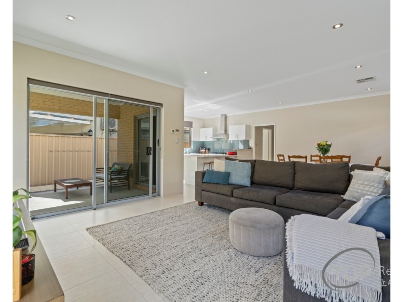 12A Vesta Crescent, Shelley WA 6148