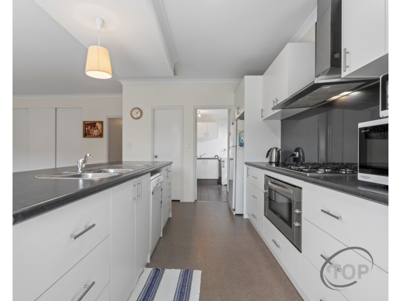 4A Montes Square, Riverton WA 6148