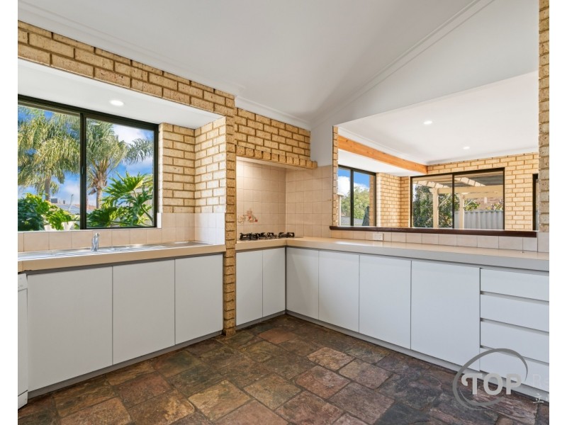 6 Brice Close, Leeming WA 6149
