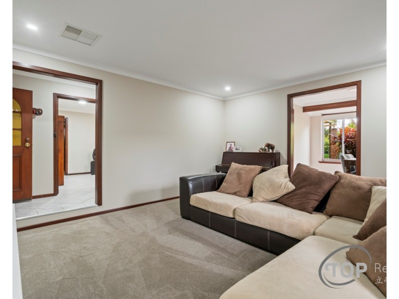 5 Pearson Crescent, Bull Creek WA 6149