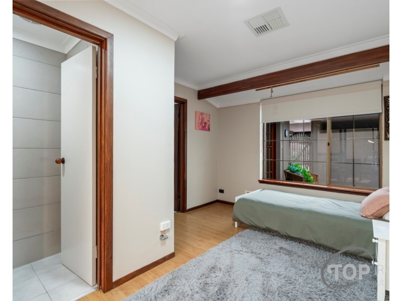 5 Pearson Crescent, Bull Creek WA 6149