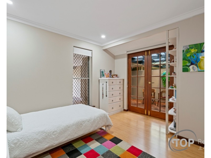 5 Pearson Crescent, Bull Creek WA 6149