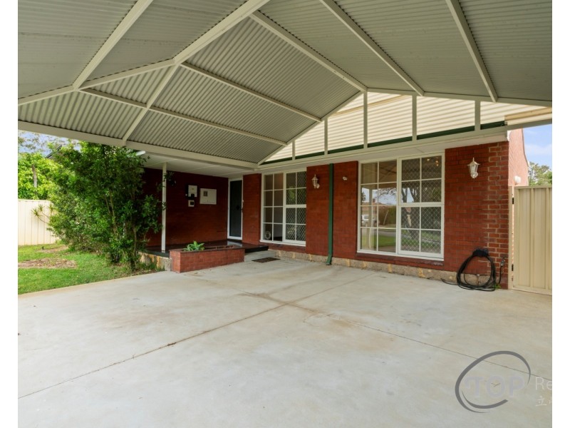 3 Elbe Court, Riverton WA 6148