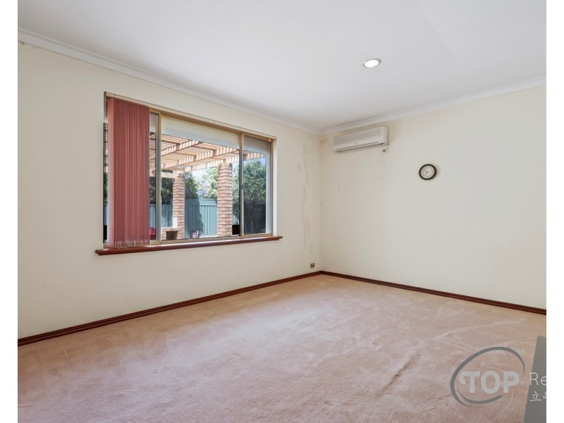 9 Watson Hill, Winthrop WA 6150