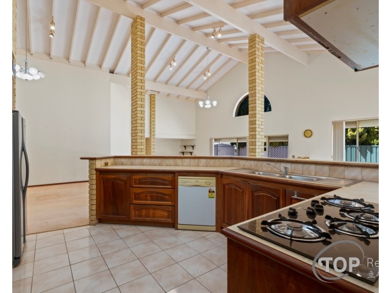 9 Watson Hill, Winthrop WA 6150