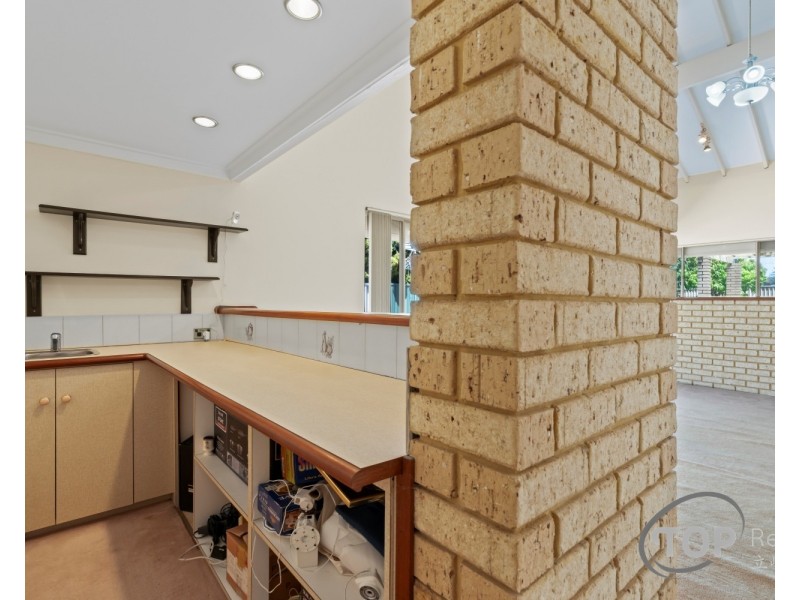 9 Watson Hill, Winthrop WA 6150