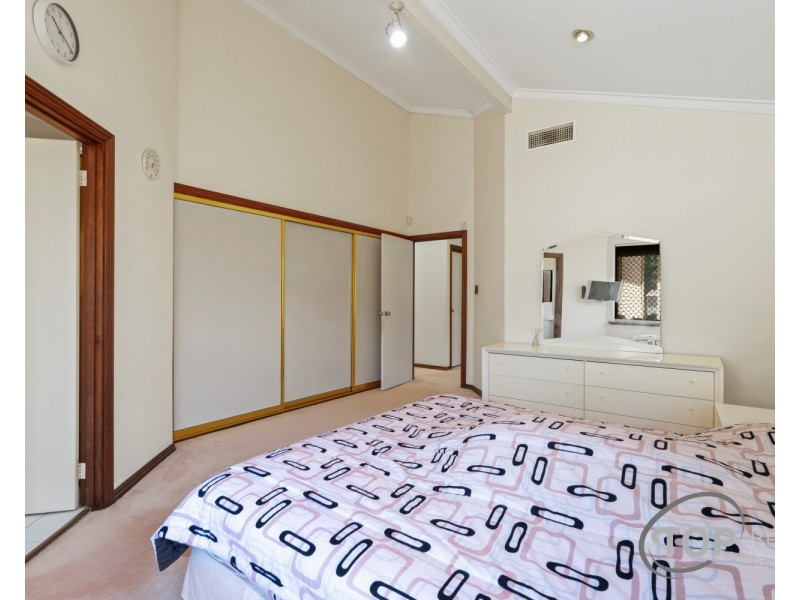 9 Watson Hill, Winthrop WA 6150