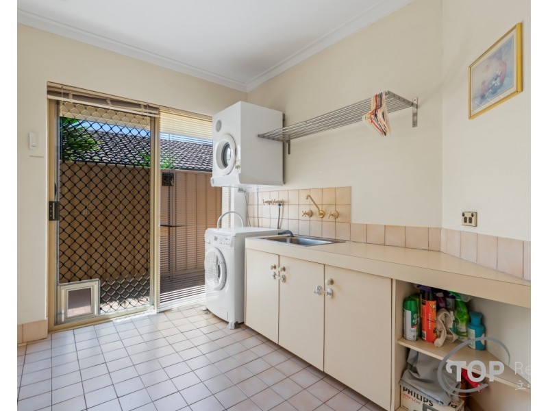 9 Watson Hill, Winthrop WA 6150