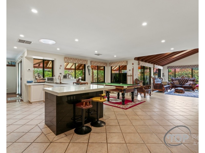 75 Chancery Crescent, Willetton WA 6155