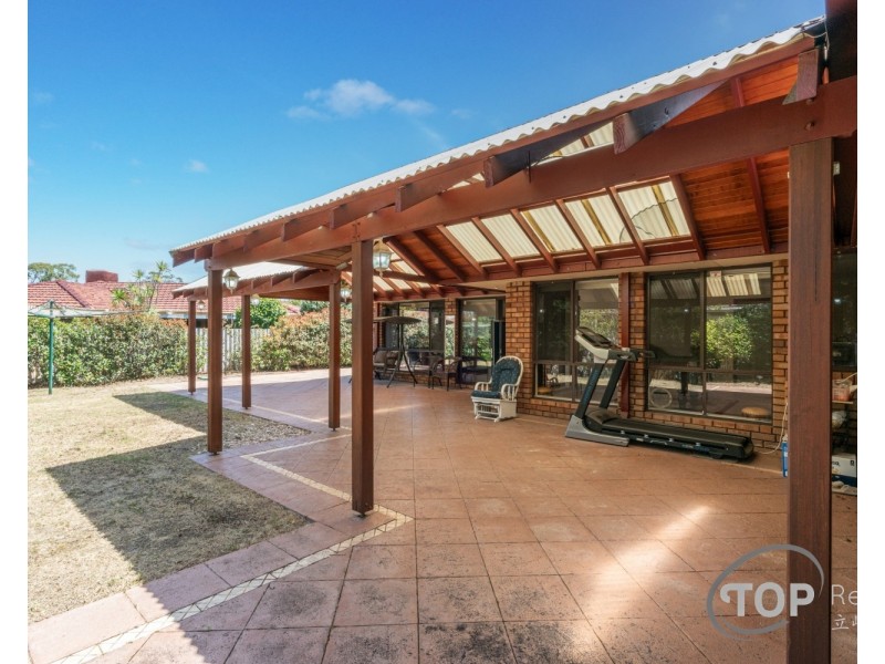 75 Chancery Crescent, Willetton WA 6155