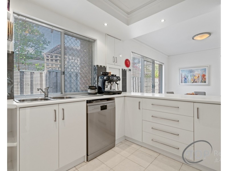 2 Hermes Street, Riverton WA 6148