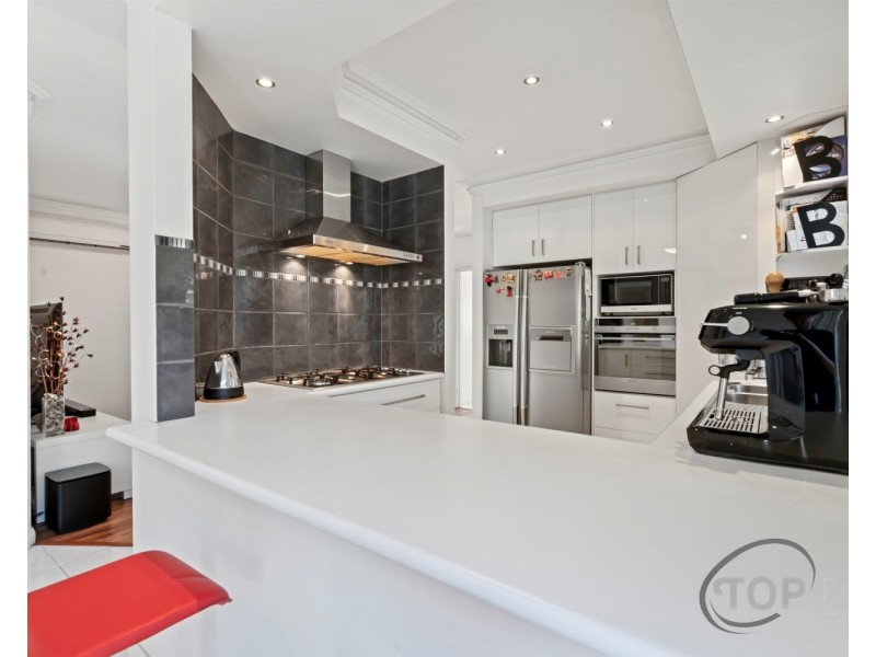 2 Hermes Street, Riverton WA 6148