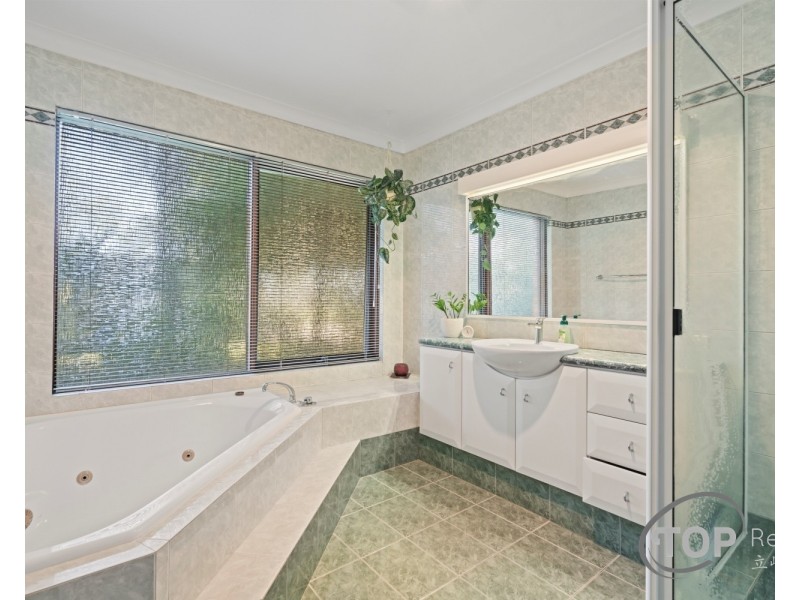 2 Hermes Street, Riverton WA 6148