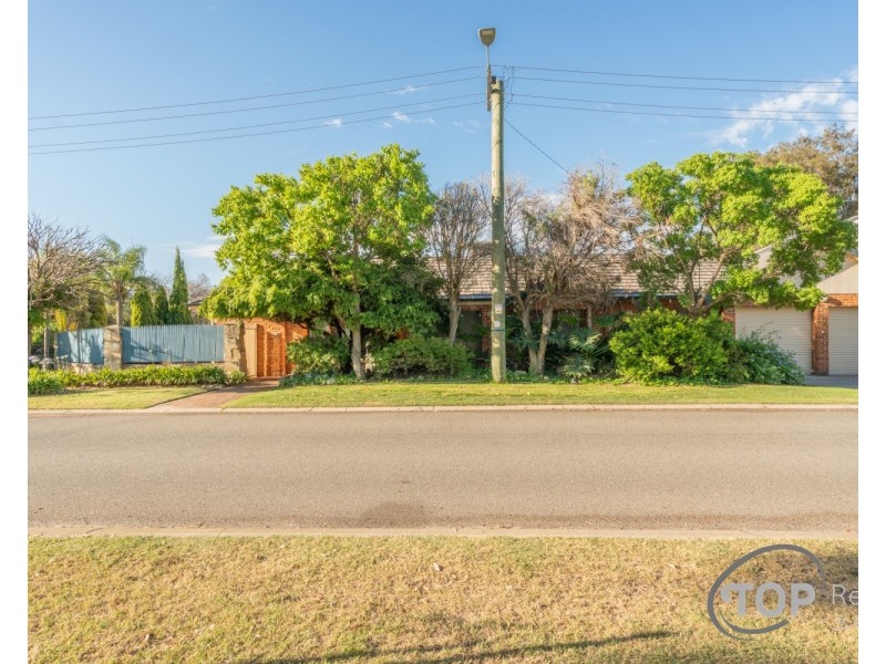 2 Hermes Street, Riverton WA 6148