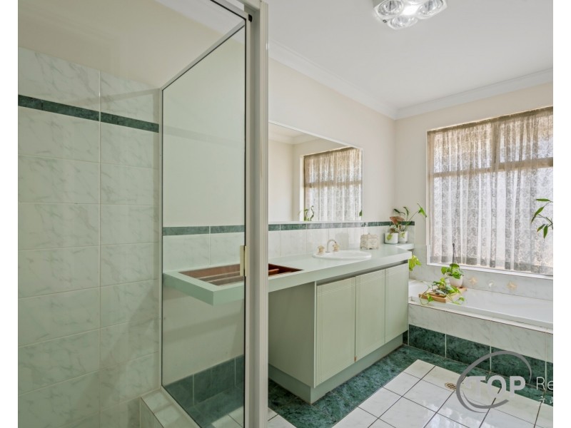 15 Debries Place, Bull Creek WA 6149