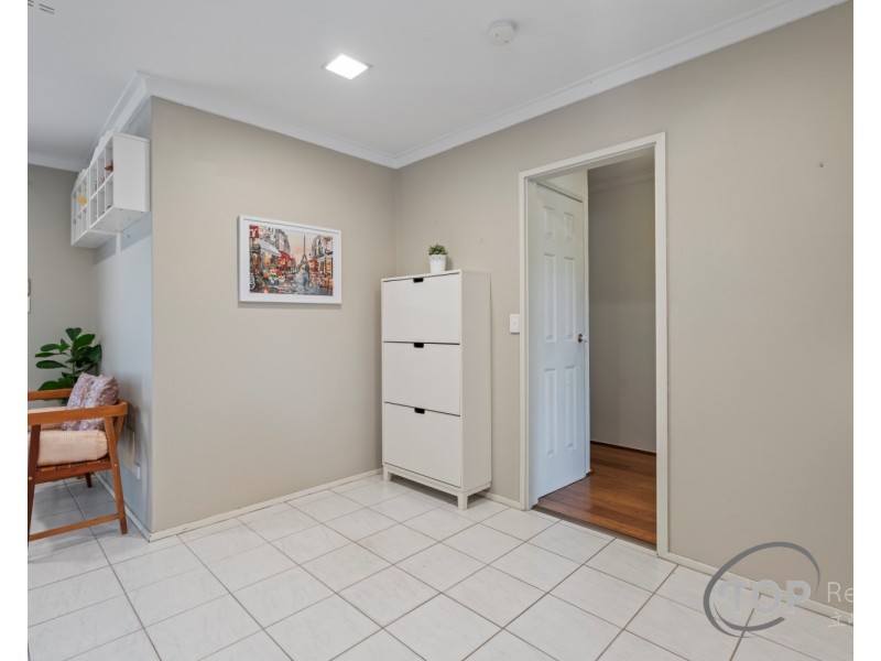 10 Nicholls Crescent, Bull Creek WA 6149
