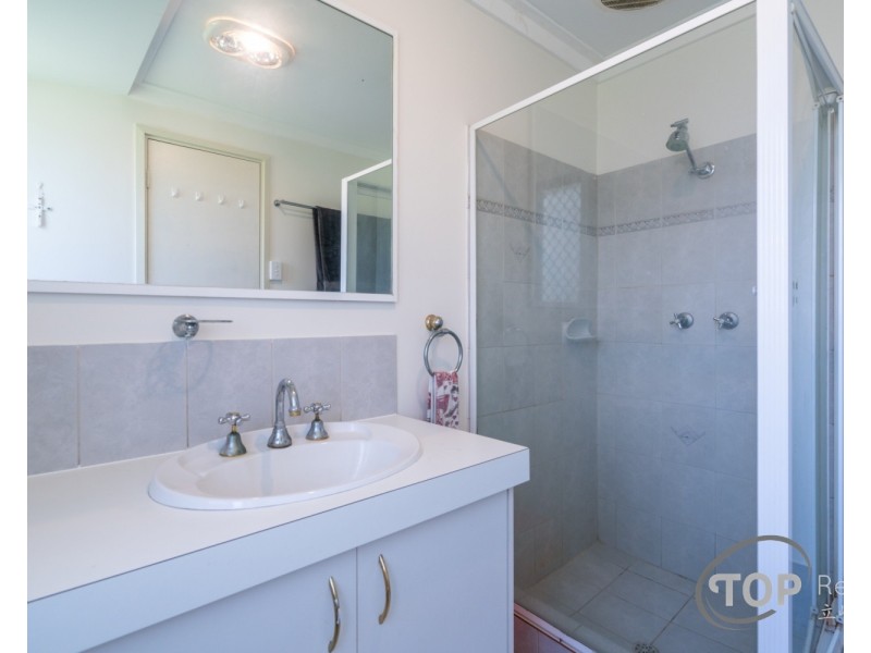 10 Nicholls Crescent, Bull Creek WA 6149