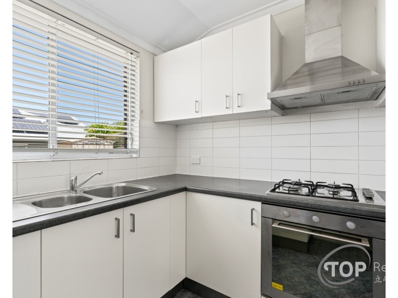 6/311 Wharf St, Queens Park WA 6107