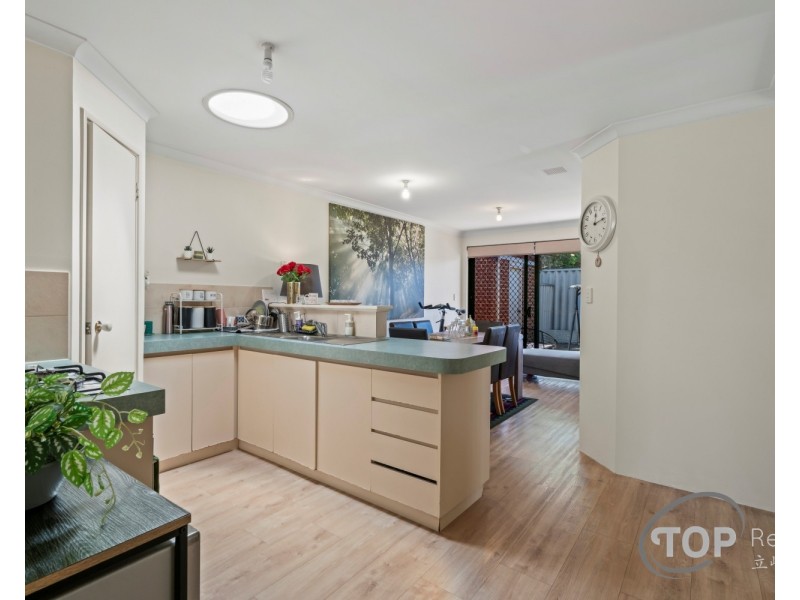 Unit 18/268-272 Wharf Street, Queens Park WA 6107