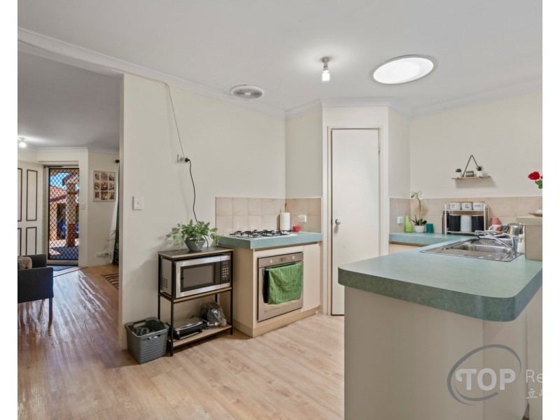 Unit 18/268-272 Wharf Street, Queens Park WA 6107