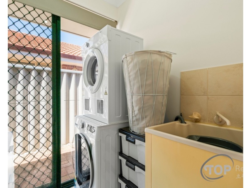Unit 18/268-272 Wharf Street, Queens Park WA 6107