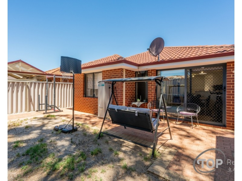 Unit 18/268-272 Wharf Street, Queens Park WA 6107