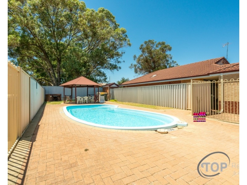 Unit 18/268-272 Wharf Street, Queens Park WA 6107