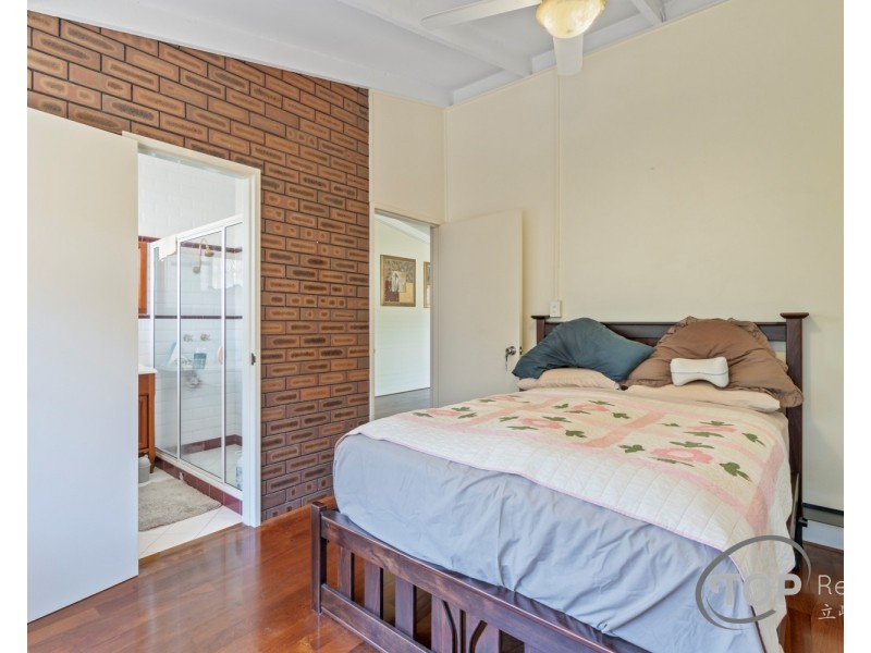 49 Benningfield Rd, Bull Creek WA 6149