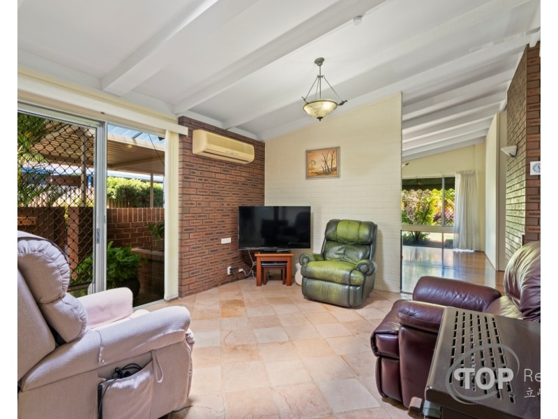 49 Benningfield Rd, Bull Creek WA 6149