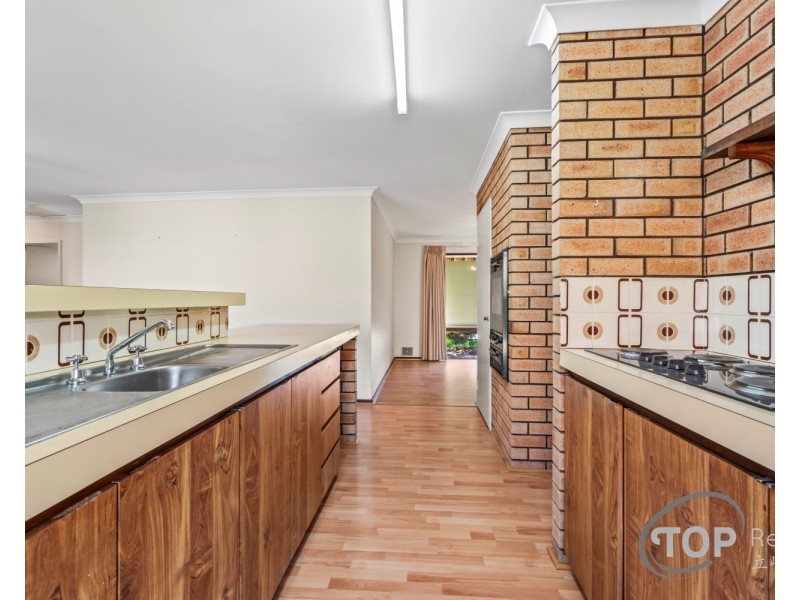 2 Kingsford Drive, Willetton WA 6155