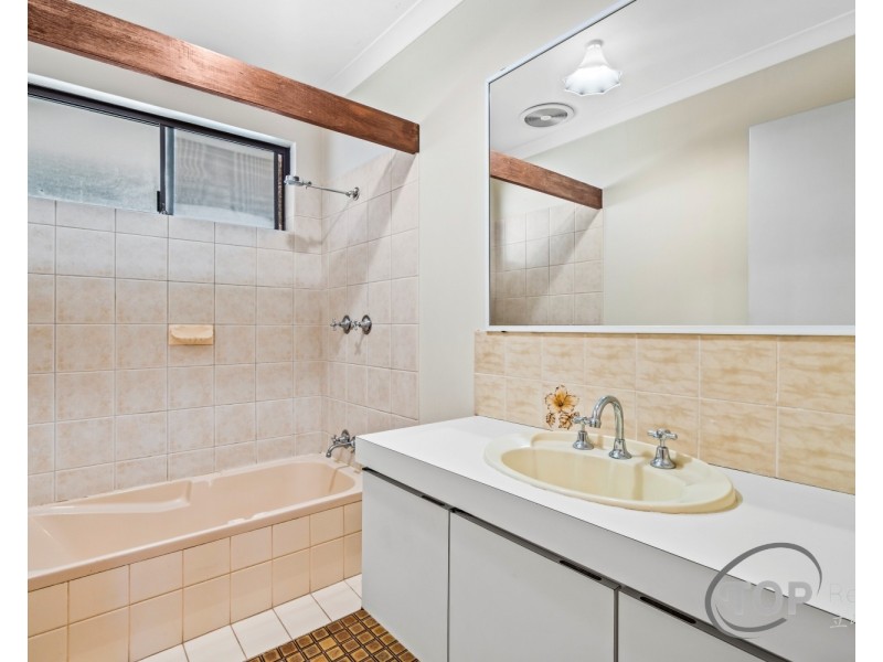 2 Kingsford Drive, Willetton WA 6155