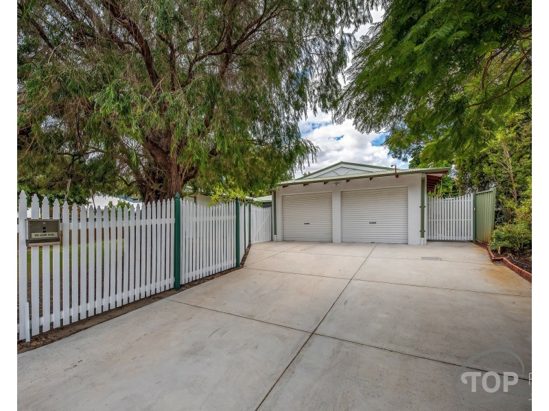 4 Webb Street, Rossmoyne WA 6148