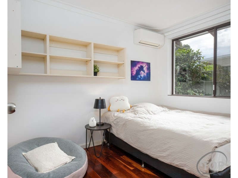 4 Webb Street, Rossmoyne WA 6148