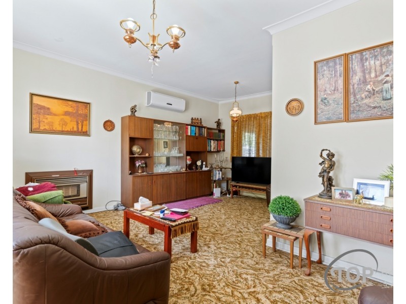 272 Fisher Street, Cloverdale WA 6105