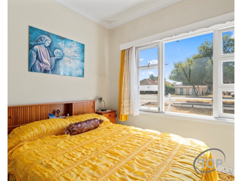 272 Fisher Street, Cloverdale WA 6105