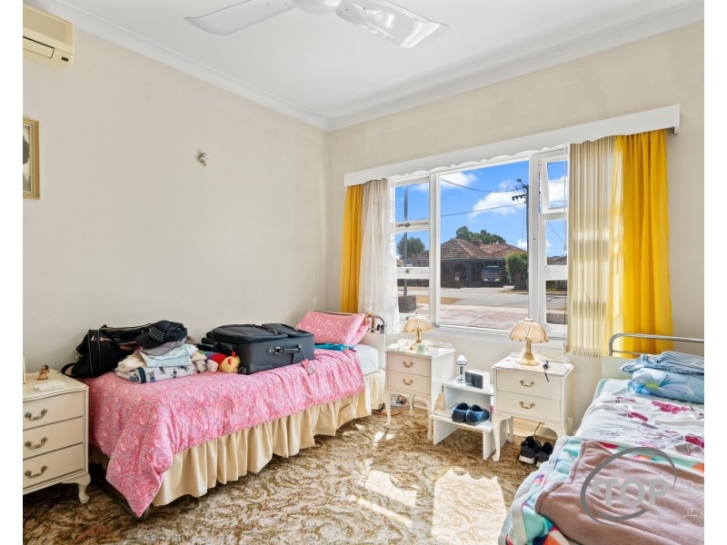 272 Fisher Street, Cloverdale WA 6105