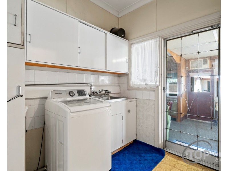 272 Fisher Street, Cloverdale WA 6105