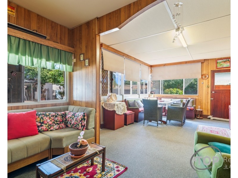 272 Fisher Street, Cloverdale WA 6105