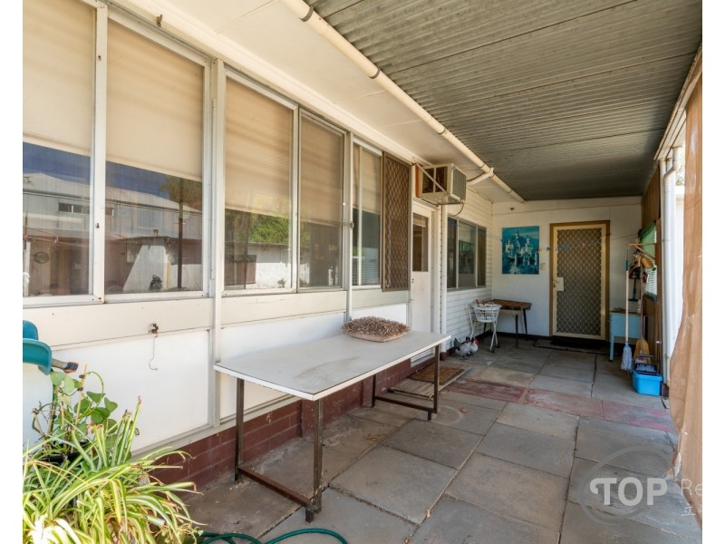 272 Fisher Street, Cloverdale WA 6105