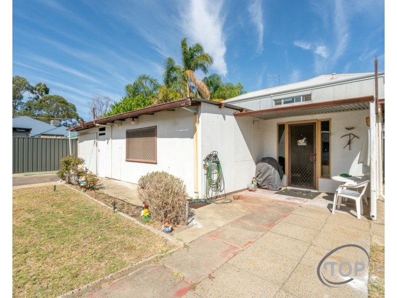 272 Fisher Street, Cloverdale WA 6105