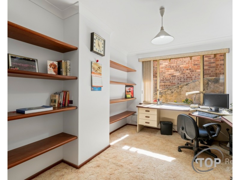 4 Harcourt Place, Bull Creek WA 6149