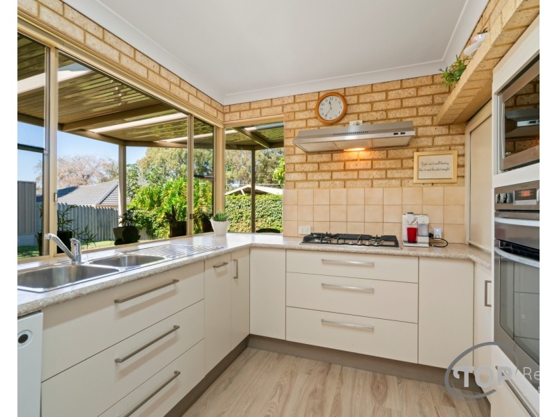 4 Harcourt Place, Bull Creek WA 6149