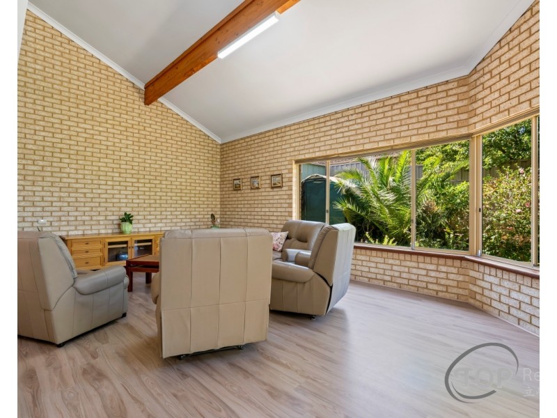 4 Harcourt Place, Bull Creek WA 6149