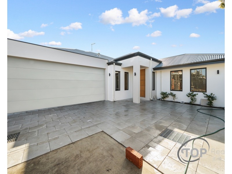 64D Corbel St, Shelley WA 6148