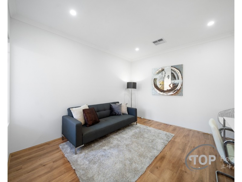 64D Corbel St, Shelley WA 6148