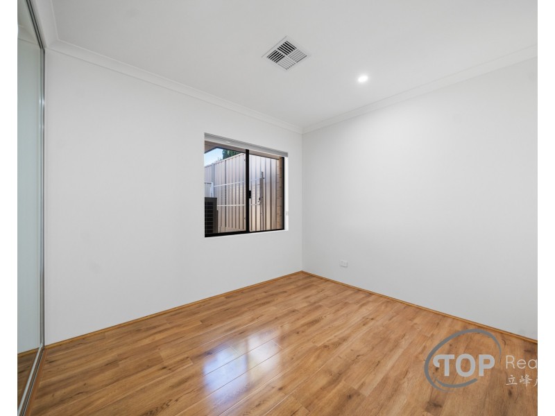 64D Corbel St, Shelley WA 6148