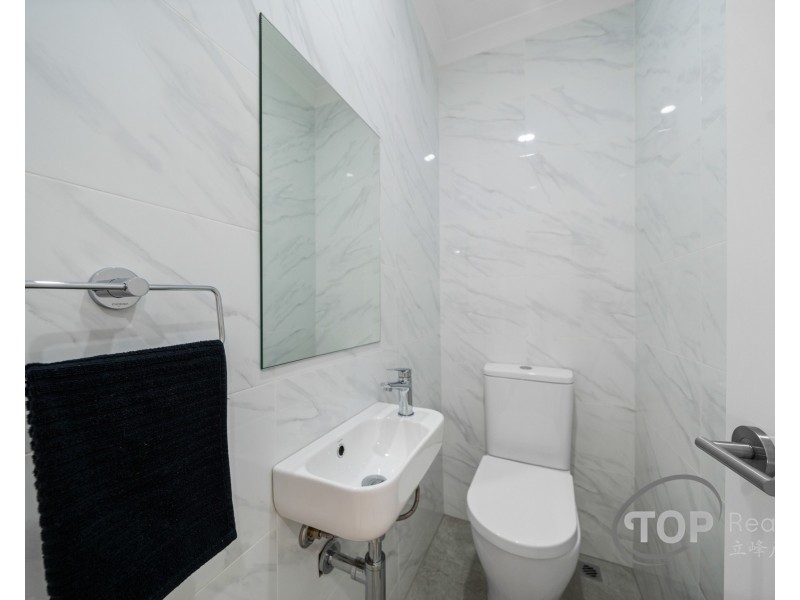 64D Corbel St, Shelley WA 6148