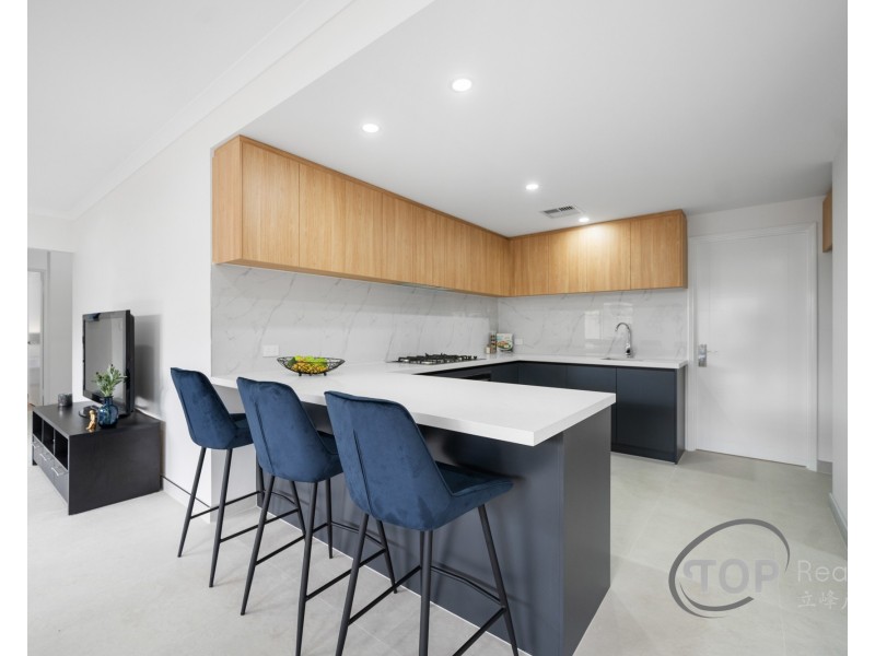 64D Corbel St, Shelley WA 6148